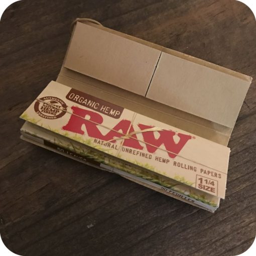Organic Hemp Rolling Papers Tips Included